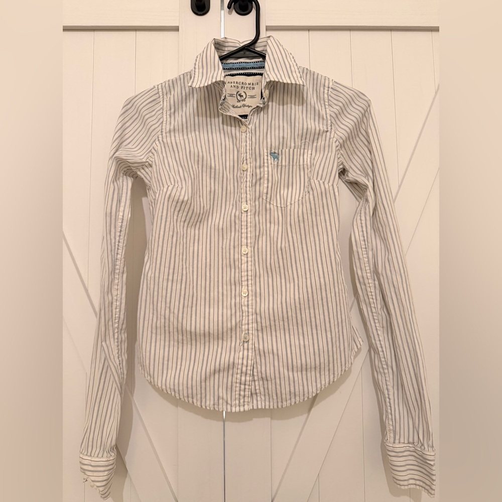 Abercrombie & Fitch White Shirt with Blue Pinstripes
